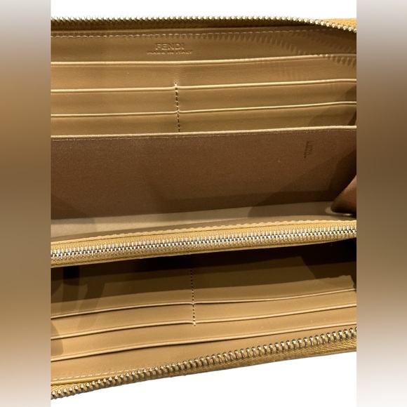 Authentic Pre-loved Fendi Wallet  Rainbow Studs - Picture 5 of 7